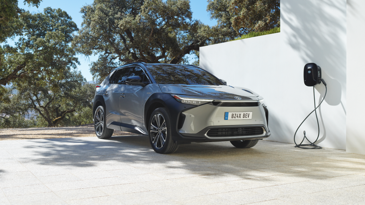 Toyota bZ4X at Vantage Toyota | Toyota UK